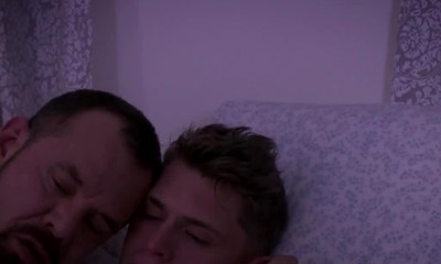 Big dick DILF Max Sargent's intense passion for Troy Accola's asshole