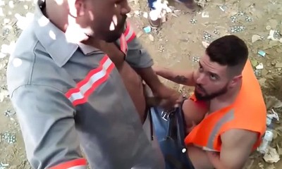 Interracial Fucking in Public Park